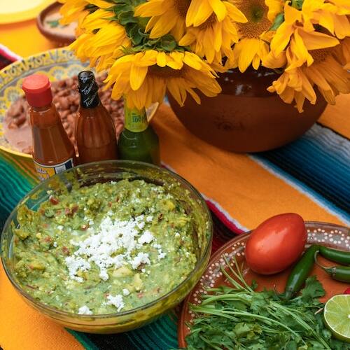 El Delicioso Guacamole: Un Viaje a sus Orígenes y Secretos Culinarios